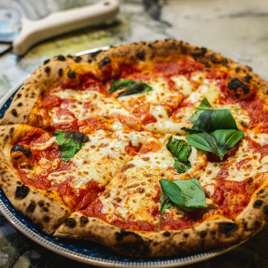 Pizza appena sfornata